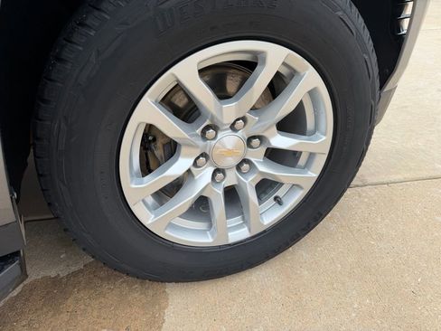 Used 2021 Chevrolet Tahoe LT RWD image 14