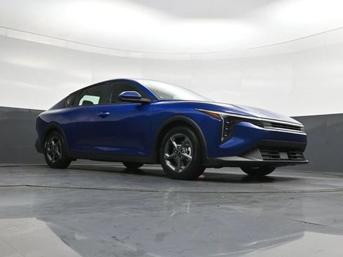 Used 2025 Kia K4 FWD image 31