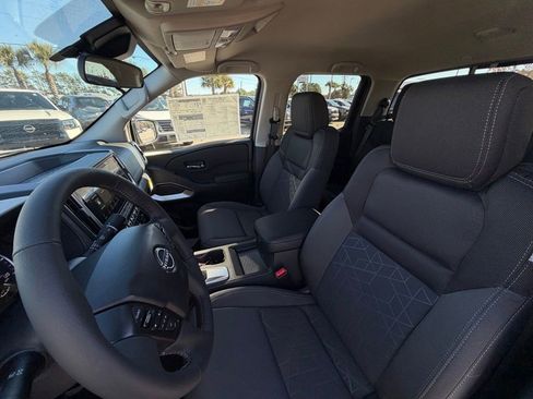New 2026 Nissan Frontier SV w/ SV Convenience Package image 11