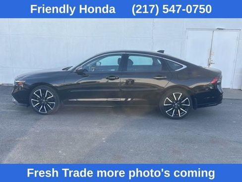 Used 2023 Honda Accord Touring image 7
