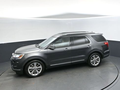 Used 2019 Ford Explorer Limited w/ Class III Trailer Tow Package image 32