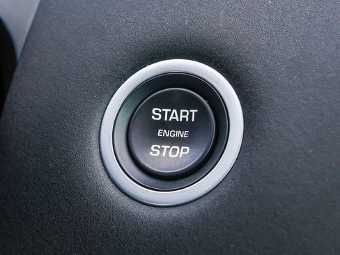 Used 2021 Land Rover Discovery Sport S image 30