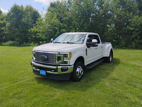 Used 2020 Ford F350 Lariat w/ Lariat Ultimate Package AWD/4WD image 3