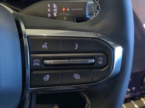 New 2026 GMC Acadia Denali w/ Super Cruise Package image 11