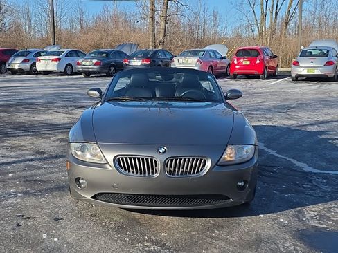 Used 2005 BMW Z4 3.0i image 2