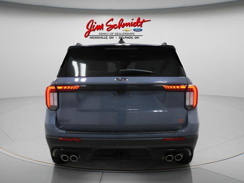 Used 2025 Ford Explorer ST AWD/4WD image 5