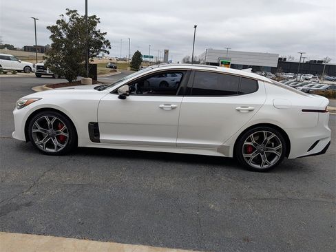 Used 2019 Kia Stinger GT2 image 7