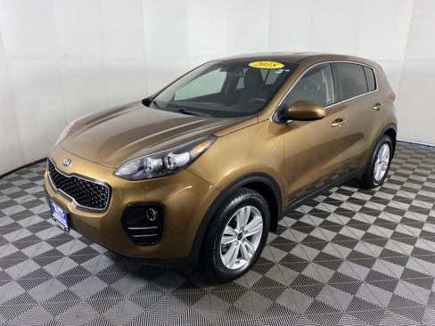 Used 2018 Kia Sportage LX AWD/4WD image 9