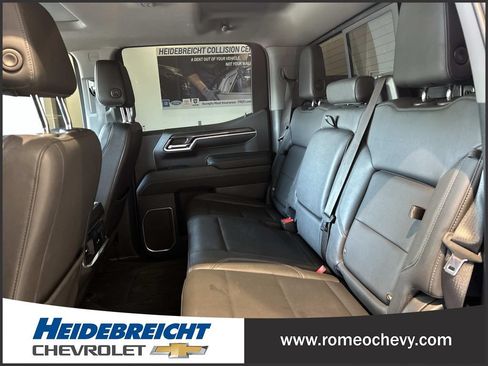 Certified 2022 Chevrolet Silverado 1500 LTZ w/ Technology Package AWD/4WD image 12