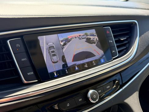 Used 2023 Buick Enclave Avenir w/ Avenir Technology Package AWD/4WD image 19