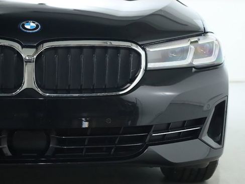 Certified 2023 BMW 530e xDrive 530e iPerformance w/ Premium Package image 7