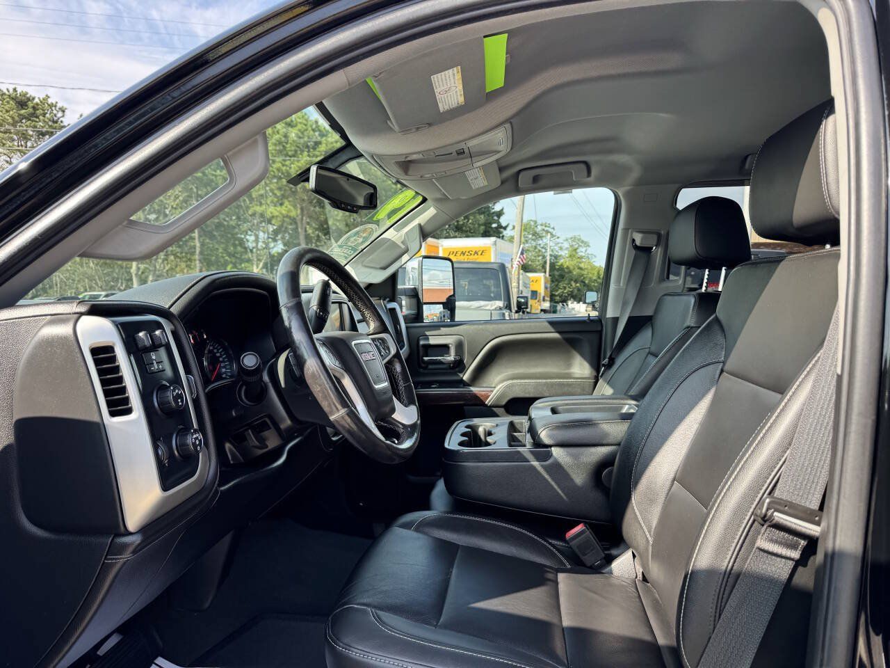 Used 2019 GMC Sierra 2500 SLT w/ Duramax Plus Package AWD/4WD image 20