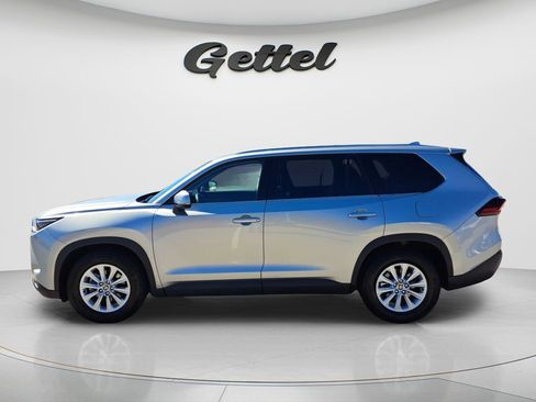 Used 2025 Toyota Grand Highlander AWD image 7