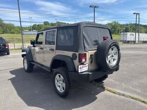Used 2016 Jeep Wrangler Unlimited Sport w/ Quick Order Package 24S AWD/4WD image 6