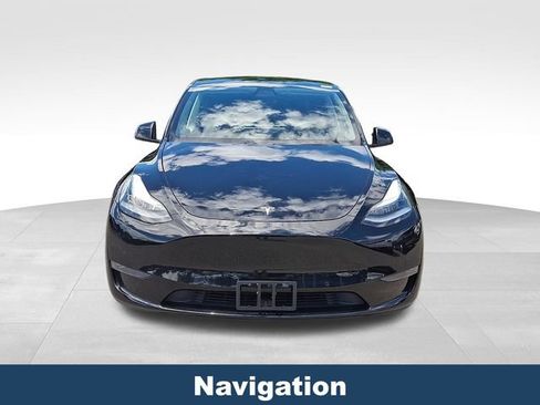 Used 2021 Tesla Model Y Long Range AWD/4WD image 2