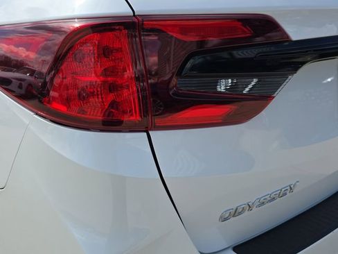 Used 2025 Honda Odyssey Sport-L image 39