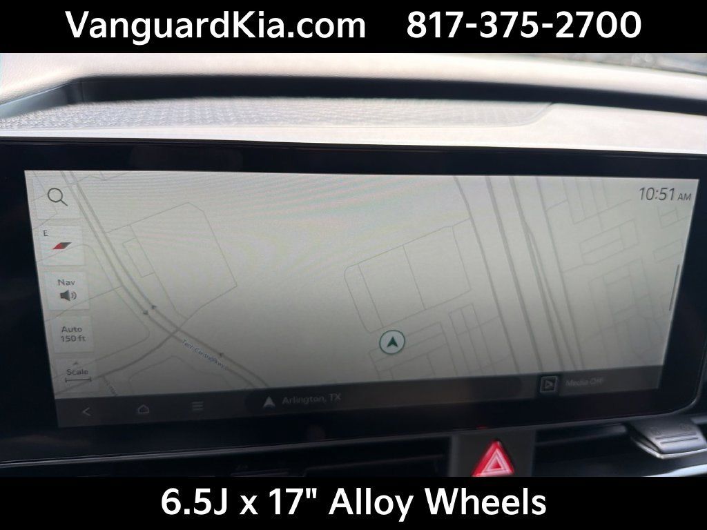Certified 2026 Kia Carnival FWD image 23
