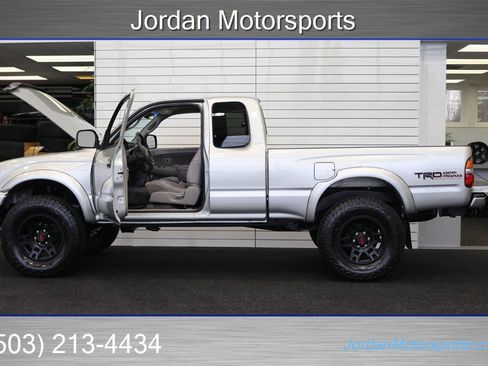 Used 2002 Toyota Tacoma 4x4 Xtracab V6 image 10