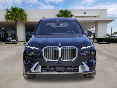 New 2026 BMW X7 xDrive40i w/ Executive Package image 2
