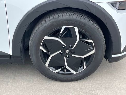 Used 2024 Hyundai Ioniq 5 SE image 7