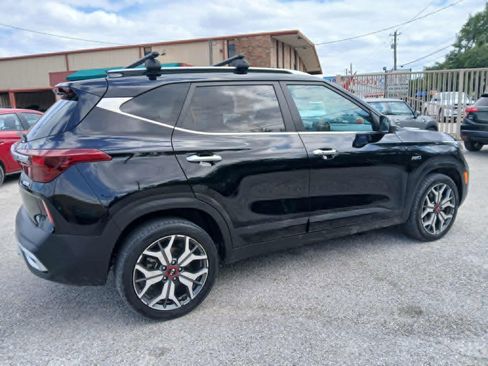 Used 2021 Kia Seltos SX AWD/4WD image 7