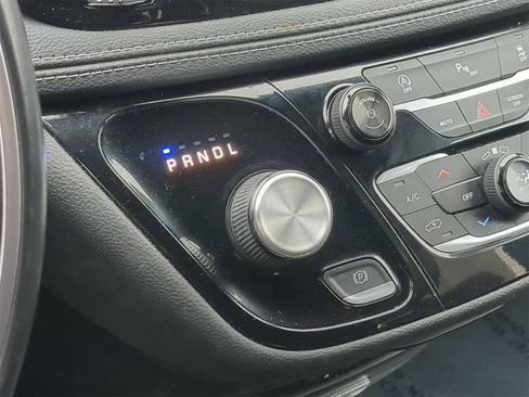 Certified 2019 Chrysler Pacifica Limited w/ S Appearance Package image 41