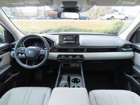 Certified 2023 Honda Pilot LX image 19