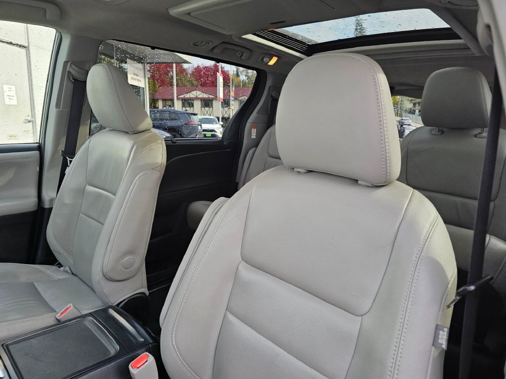 Used 2019 Toyota Sienna Limited Premium AWD/4WD image 20