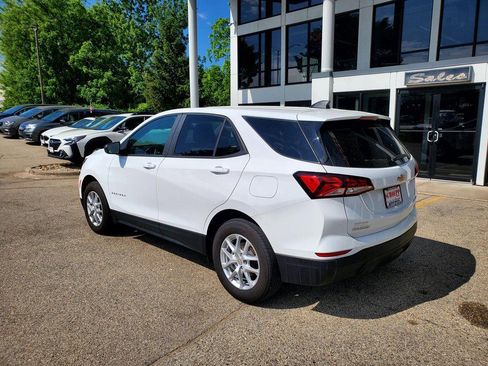Used 2023 Chevrolet Equinox LS w/ LS Convenience Package AWD/4WD image 7
