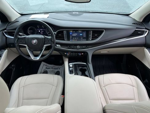 Used 2022 Buick Enclave Essence w/ Experience Buick Package FWD image 27