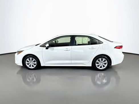 Used 2022 Toyota Corolla LE FWD image 5