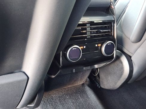 Certified 2025 Land Rover Range Rover Sport SE image 34