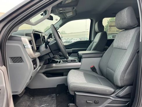 New 2026 Ford F350 XLT w/ XLT Premium Package AWD/4WD image 4