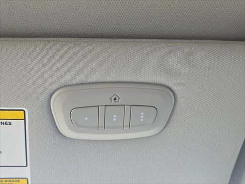 Certified 2023 Jeep Cherokee Altitude Lux w/ Lux Elite Package AWD/4WD image 31