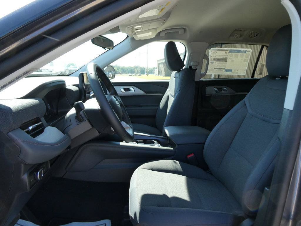 New 2026 Ford Explorer Active AWD/4WD image 18