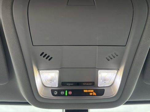 Used 2020 GMC Acadia SLE w/ Driver Convenience Package image 36