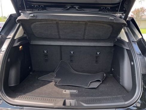 Used 2022 Buick Encore GX Essence image 24