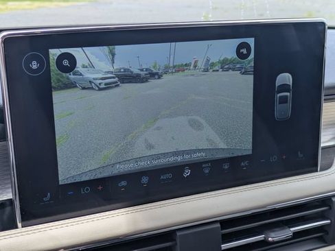Used 2025 Lincoln Corsair FWD image 23