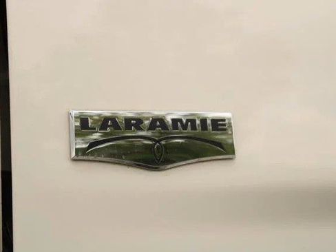 Used 2017 RAM 3500 Laramie w/ Snow Chief Group AWD/4WD image 14