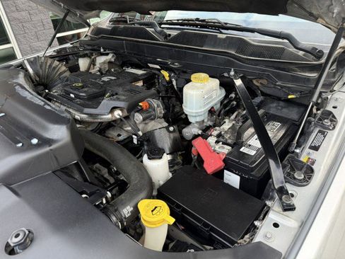 Used 2022 RAM 5500 Tradesman w/ Chrome Appearance Group image 21