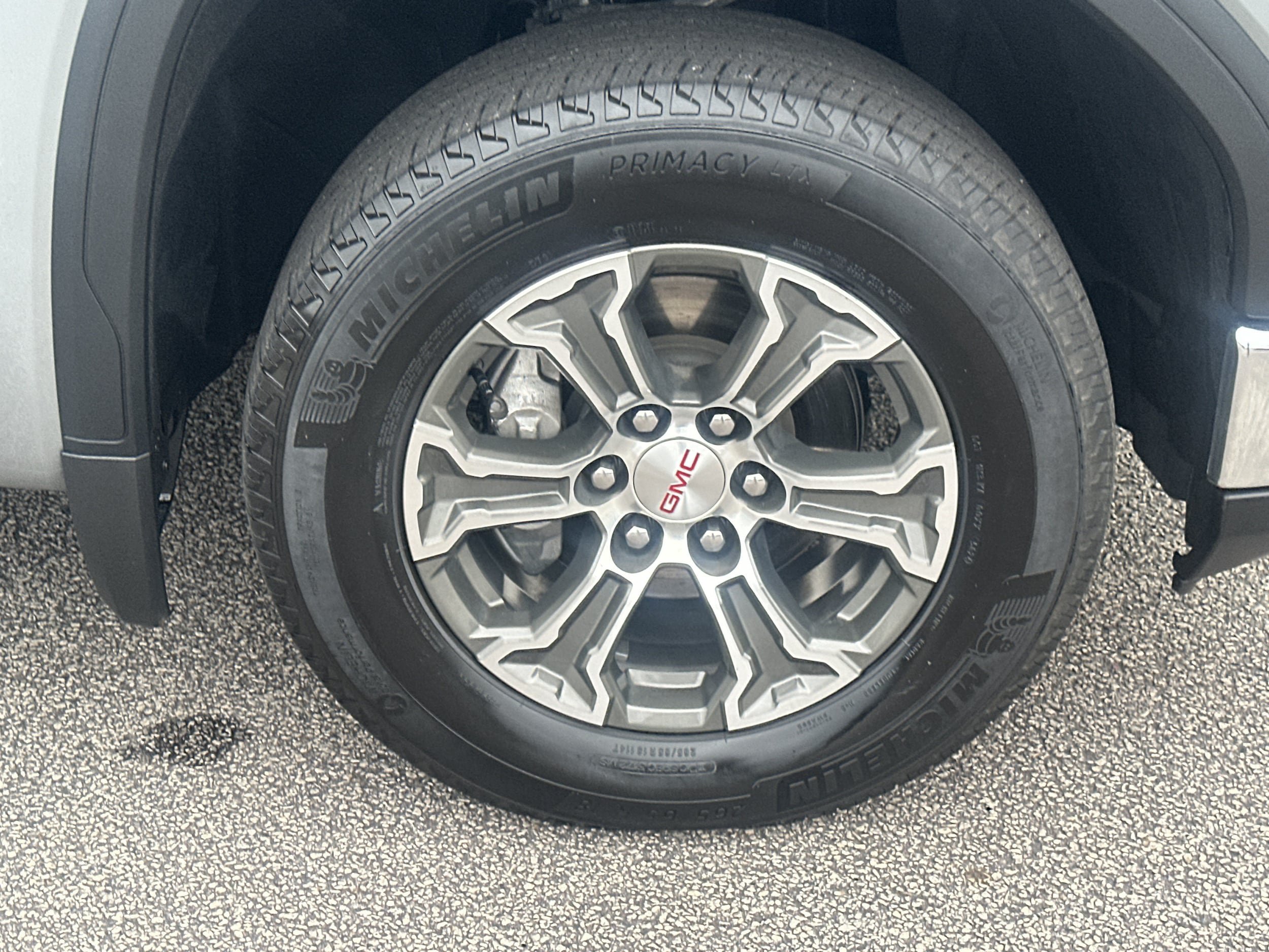 Used 2025 GMC Sierra 1500 SLT AWD/4WD image 12