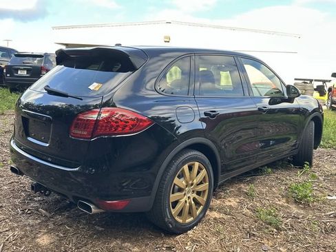 Used 2011 Porsche Cayenne S AWD/4WD image 8