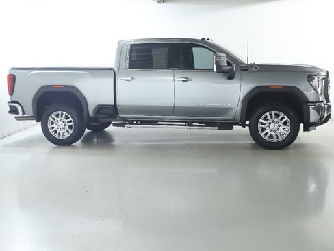 Used 2024 GMC Sierra 3500 SLT w/ SLT Premium Package AWD/4WD image 13