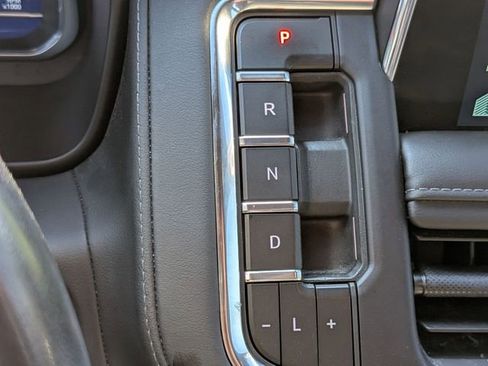 Used 2024 Chevrolet Tahoe Z71 w/ Luxury Package AWD/4WD image 30