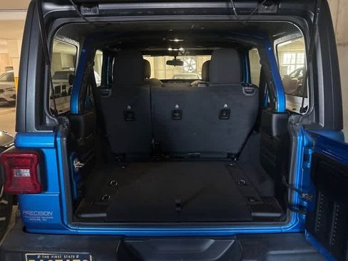 Used 2022 Jeep Wrangler Unlimited Sport image 7