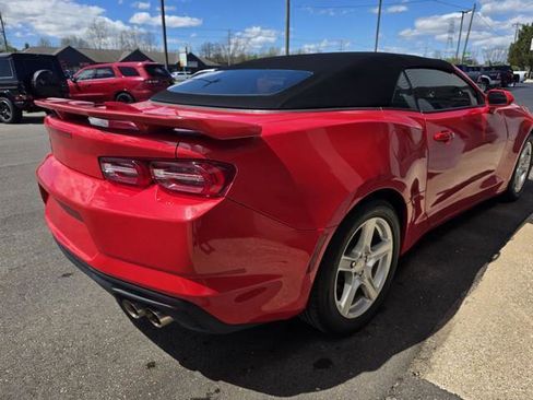 Used 2023 Chevrolet Camaro LT RWD image 7
