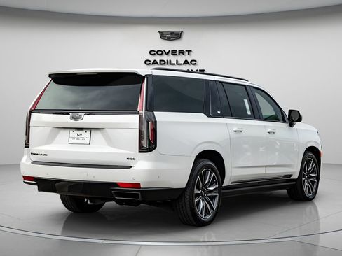 Used 2021 Cadillac Escalade ESV Sport w/ Driver Assist Tech Package image 6