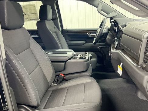 Used 2025 Chevrolet Silverado 1500 LT AWD/4WD image 21