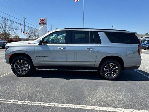 Used 2023 Chevrolet Suburban Z71 w/ Luxury Package AWD/4WD image 6
