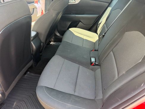 Used 2024 Kia Forte LXS w/ LXS Technology Package FWD image 16
